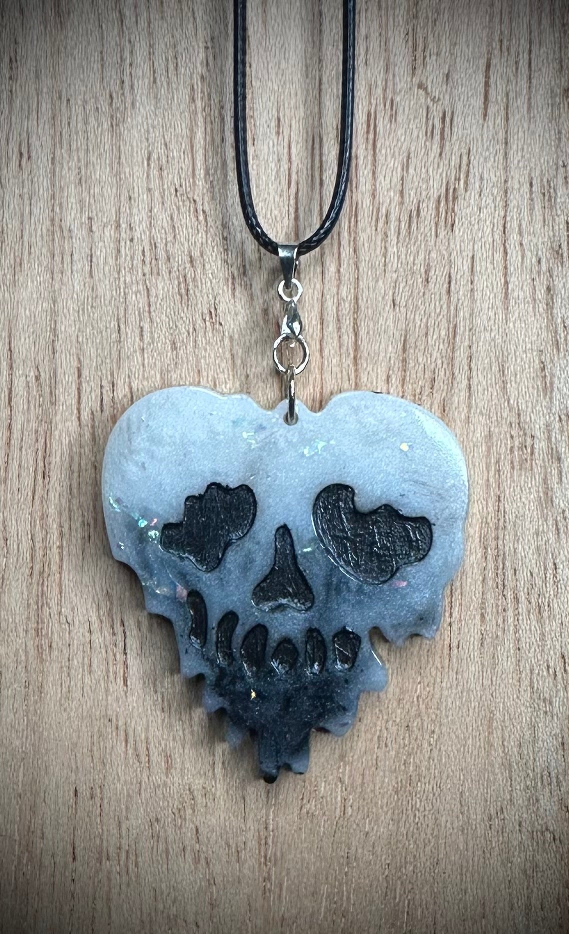 White/Black Drip Skull Necklace