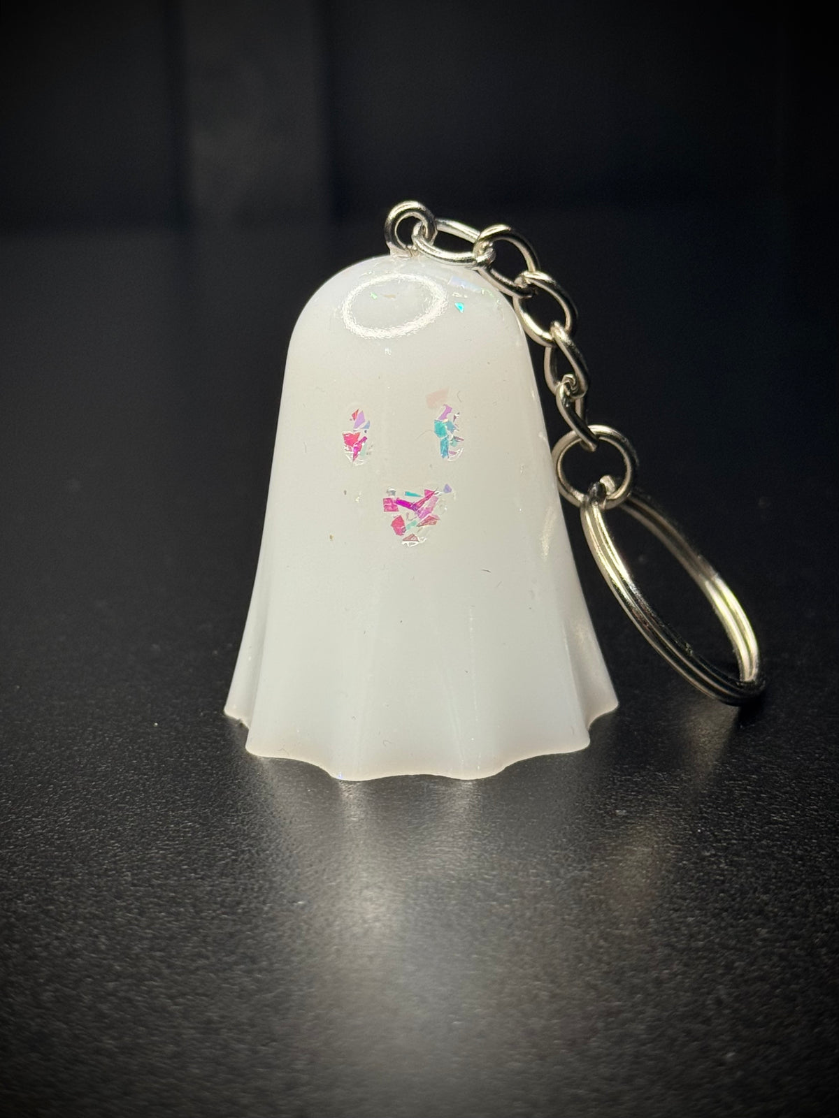 White Sparkle Heart Smile Resin Ghost Keyring
