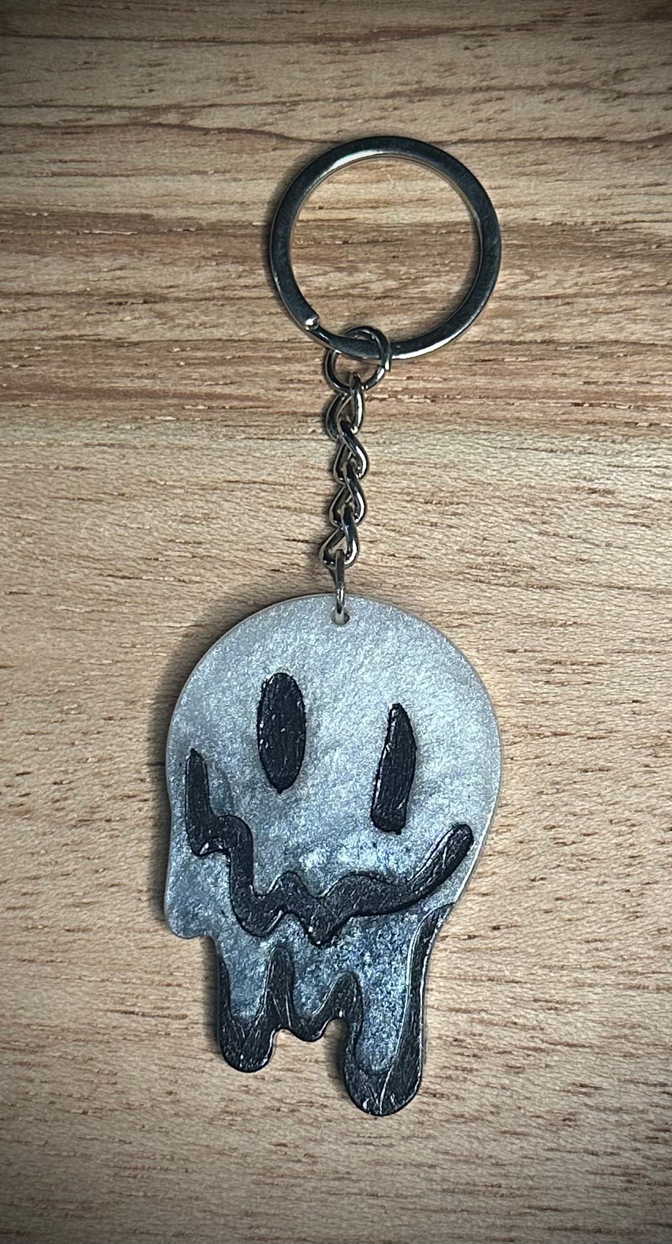 White/Black Drip Face Keyring
